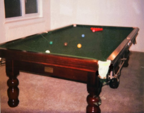 Snooker table 9ft - slate, bed