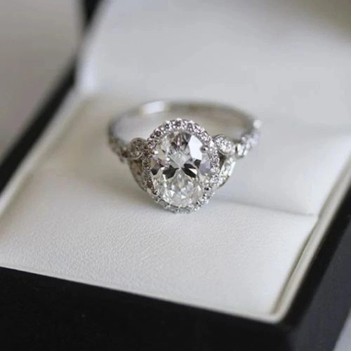 Oval cut natural - oval,