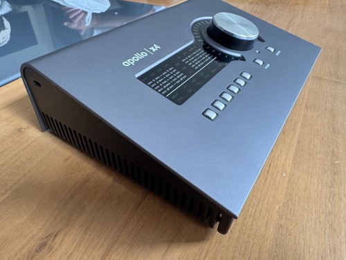 Universal audio apollo 1st - apollo,