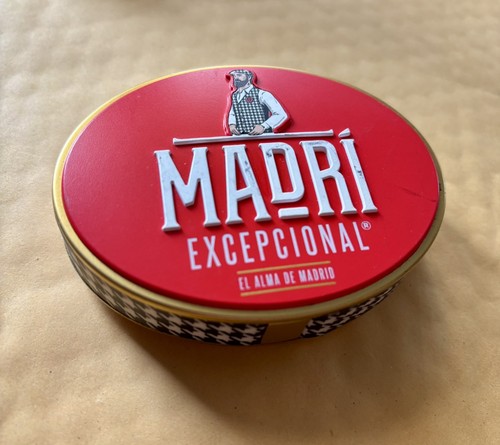 Madri lager oval fish - madri, eye