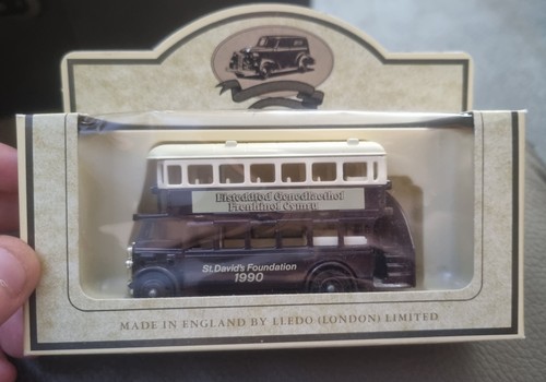 Lledo limited die cast - lledo, model