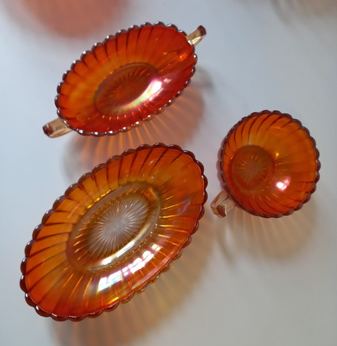Carnival glass - carnival,
