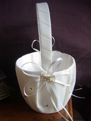 Bridesmaid flower basket - bridesmaid, basket.white