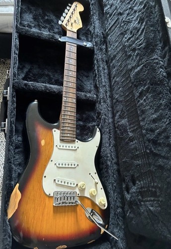 90s squire strat - strat, by