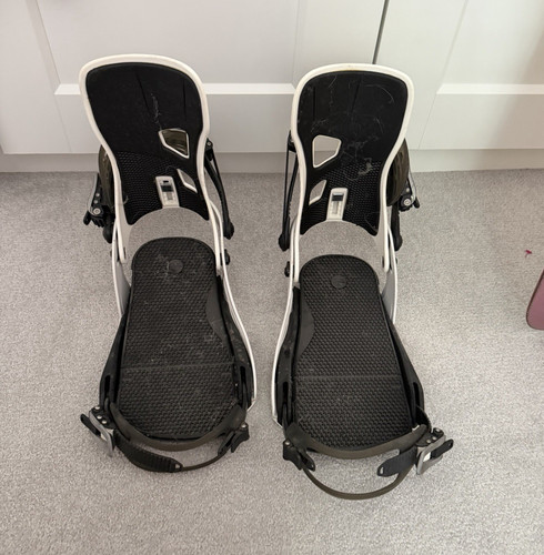 Burton est snowboard - snowboard, bindings