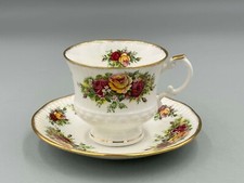 Elizabethan English Garden -