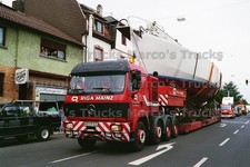 Truck Photo Mercedes-Benz