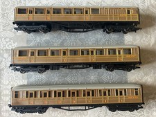 3 x Hornby Coaches 22356