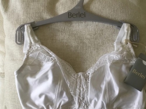 Berlei white soft lace comfort - white,