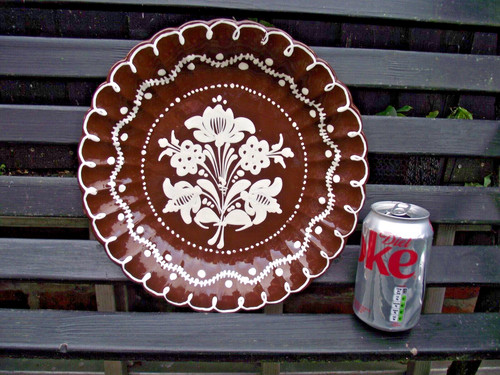 Vtg slipware pottery - , dish