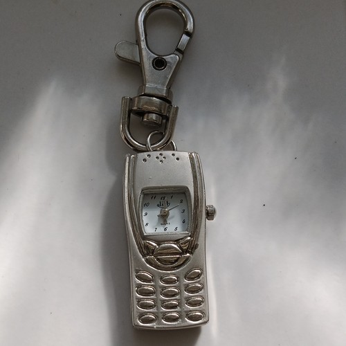 Silver colour metal mobile - silver,
