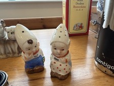 Set of 5 Vintage Cruet Sets Including Nodding Japanese Fish And Bulldogs