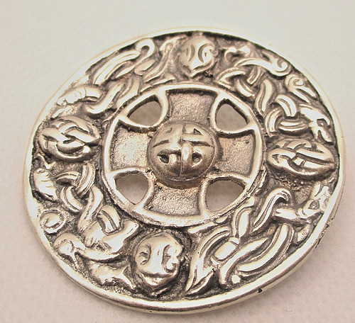 Silver large scottish wreath - large,