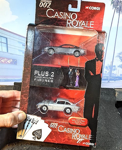 Corgi casino royale bond - royale.,