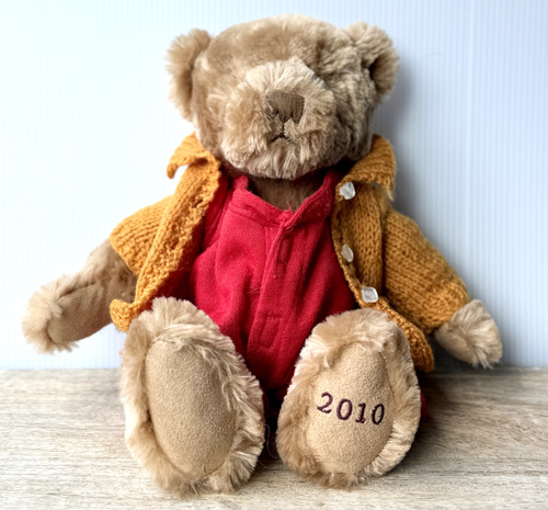 Burberry fragrance teddy bear - fragrance,