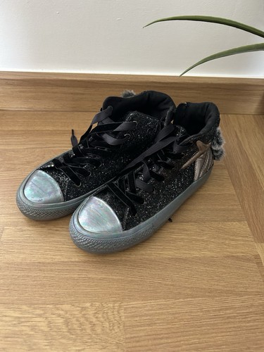 Girls size black - 3,