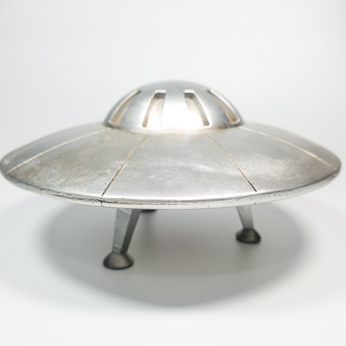 Silver ufo flying - flying, saucer