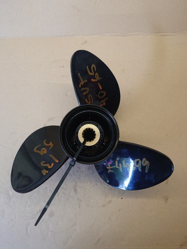 Suzuki outboard propeller 11.1