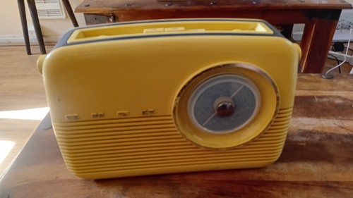 Bush tr82 vintage yellow - bush, tr82/9
