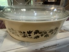 Vintage Pyrex #043 Golden