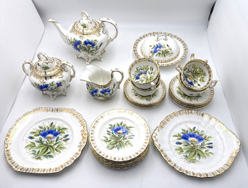 Vtg royal chelsea floral - royal,