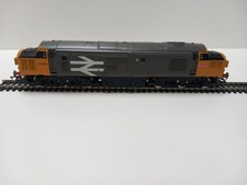 Hornby OO Gauge R.348 Co-Co BR Class 37 Rail Freight Diesel Loco Grey No. 37063