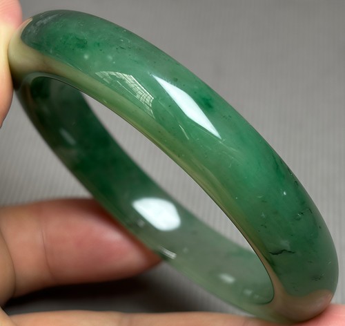 56mm natural green jadeite - natural,