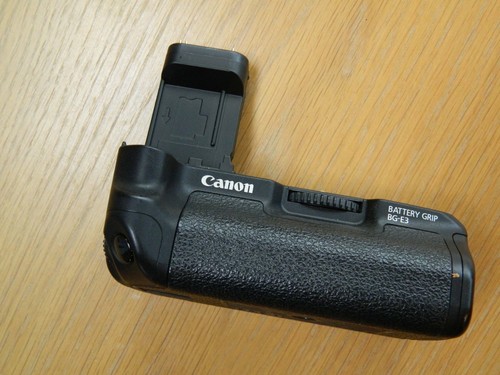 Used canon battery grip - bg-e3,