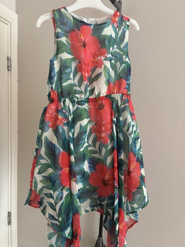Sainsbury dress age - by,