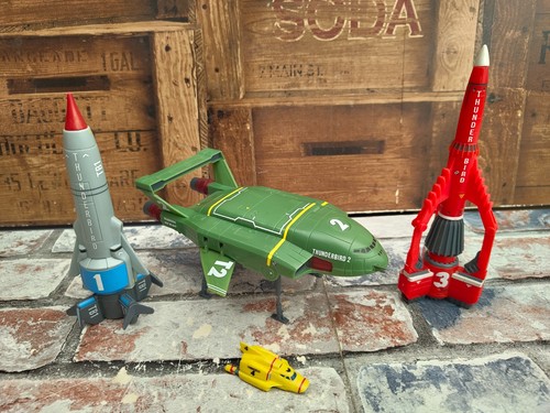 Thunderbirds are - thunderbirds,