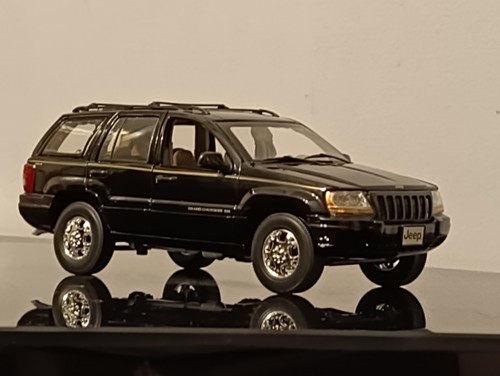 Scale jeep grand - scale,