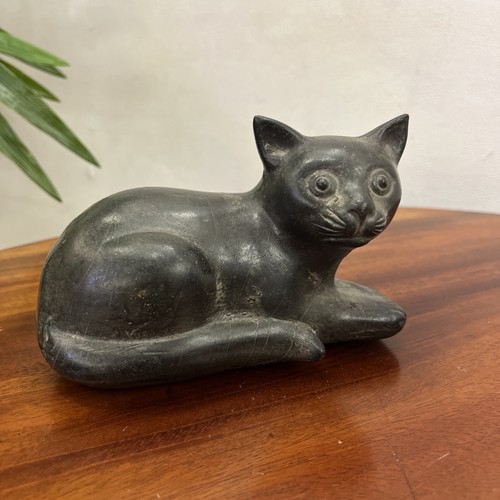 Solid bronze metal wide eyed - bronze,