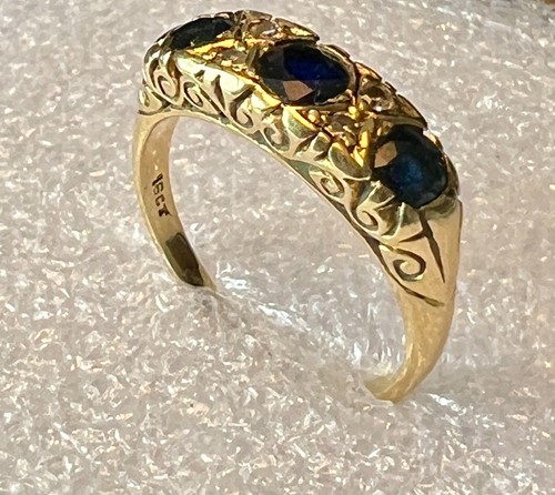 Antique 18ct gold ring - 18ct,