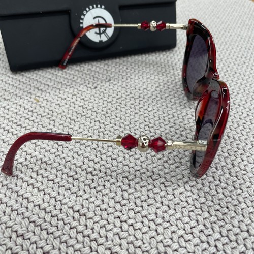 Red dead ladies - red, or