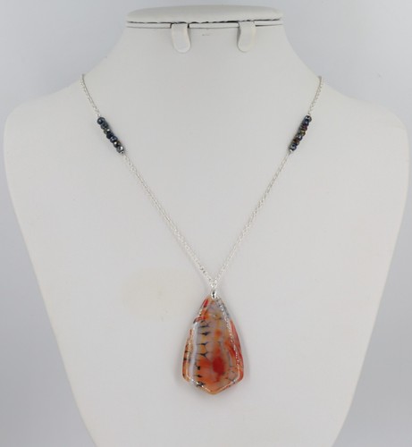 Orange dragons vein - , agate