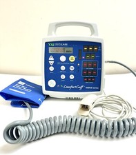 CRITICARE 506N3 VITAL SIGNS MONITOR & SpO2 NIBP LEADS CABLES