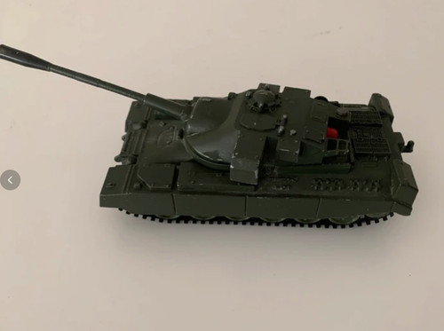Corgi toys chieftain medium - toys,