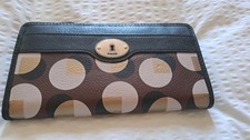 fossil purse leather