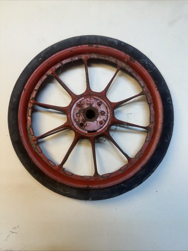 Vintage red metal spoke - metal,