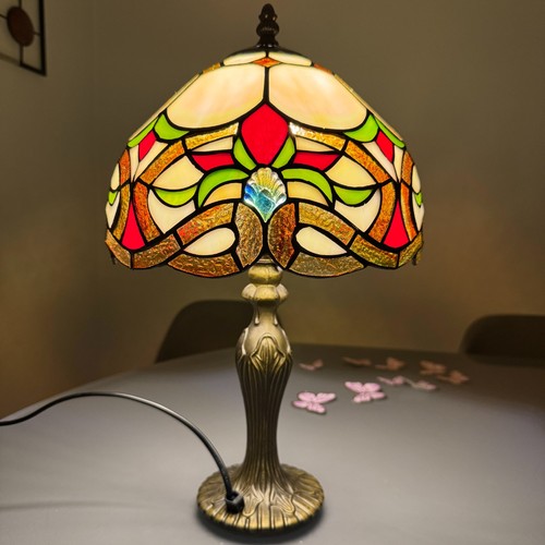 Tiffany style table lamp - tiffany,