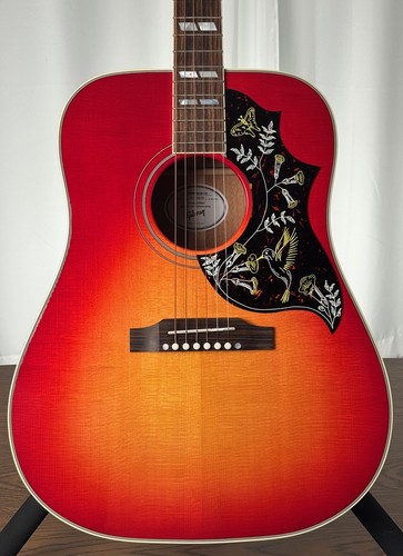 Gibson hummingbird standard - gibson,