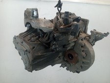 VAUXHALL VIVARO GEARBOX  2019 L    (*)