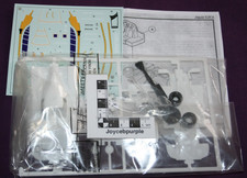 Airfix Jaguar XJR 9 Le Mans 1989 1:43 scale model car kit.