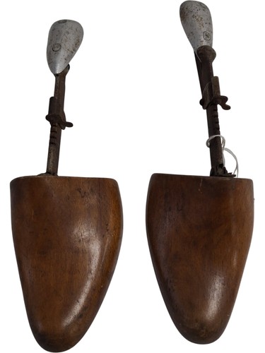 Vintage wooden shoe trees - wooden,