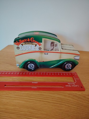 Wallace and gromit van - wallace,