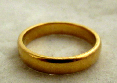 22ct yellow gold - -, medium