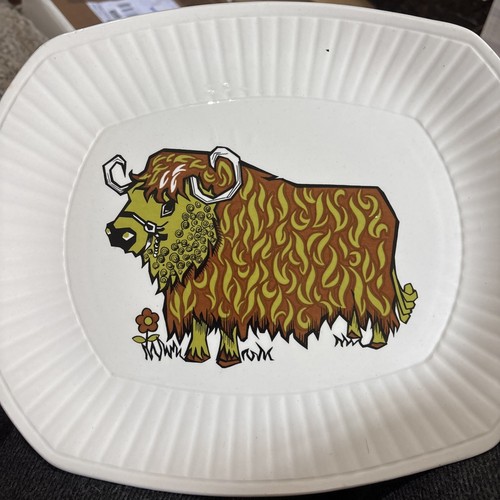Vintage 1970s beefeater bull - beefeater,