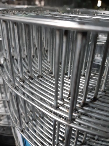 Welded wire mesh fencing - fencing, 36"
