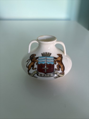 Goss crested china model - w,