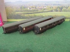 BACHMANN 3 x THOMPSON COACHES